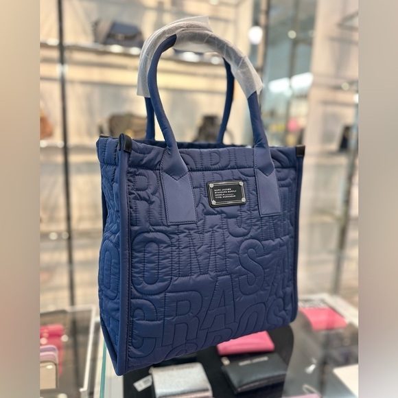 NWT! NEW! Marc Jacobs Jumbo Logo Nylon Quilted Tote Bag - Navy Blue - Picture 1 of 11
